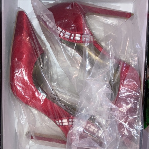 🔥👠Nine West Crystal D’Orsay Heels 👠🔥 - Picture 6 of 10